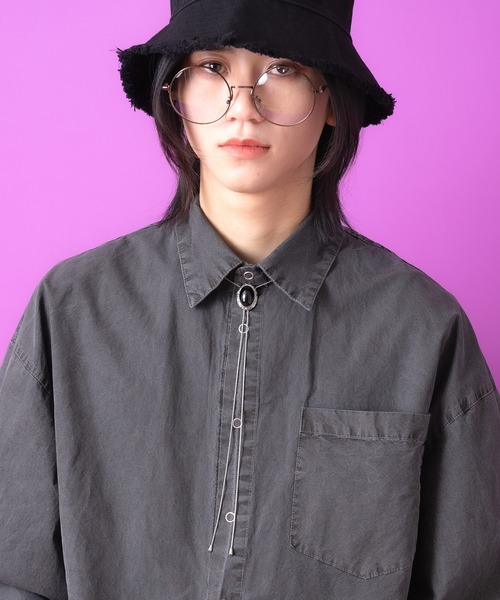 an meets zakka（アンミツザッカ）の「an meets zakka ストーンループタイ（ネクタイ・メンズ・ターコイズブルー系1/ブラック×シルバー/ネイビー系1/レッド系1/アイボリー系1/ブラック×ゴールド/アイボリー系2/レッド系2/ネイビー系2/ターコイズブルー系2/ピンク系1/ピンク系2/スカイブルー系2/スカイブルー系1/ブラウン系1/ブラウン系2・ONESIZE）」の2枚目の写真