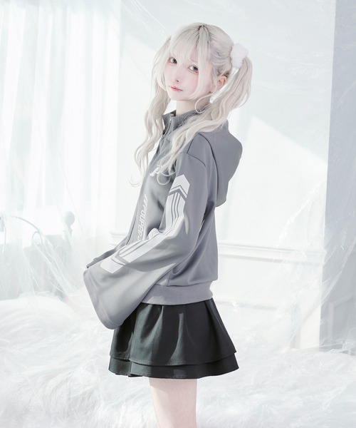 Pal elfy(パルエルフィー)の「フレア袖ジャージ(ジャージ・レディース・ネイビー/グレー・フリー)」の9枚目の写真