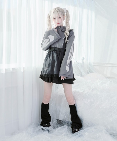 Pal elfy(パルエルフィー)の「フレア袖ジャージ(ジャージ・レディース・ネイビー/グレー・フリー)」の17枚目の写真