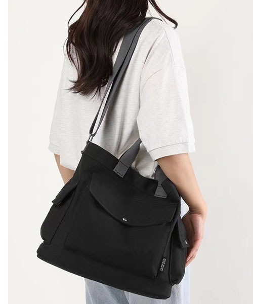 gossip!ロサンゼルス(ゴシップロサンゼルス)の「2WAY キャンバストートバッグ ショルダーバッグ ハンドトート 多ポケット 大容量(ショルダーバッグ・レディース・ブラック/オフホワイト/ブラウン・FREE)」の2枚目の写真
