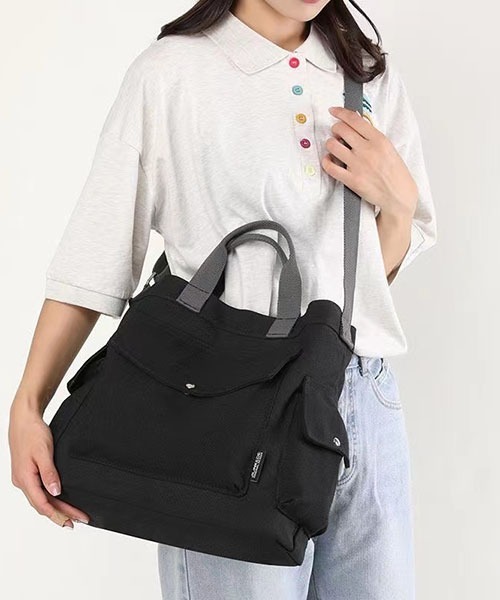 gossip!ロサンゼルス(ゴシップロサンゼルス)の「2WAY キャンバストートバッグ ショルダーバッグ ハンドトート 多ポケット 大容量(ショルダーバッグ・レディース・ブラック/オフホワイト/ブラウン・FREE)」の11枚目の写真