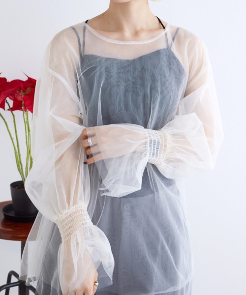 w closet（ダブルクローゼット）の「チュールボリュームプルオーバー（シャツ/ブラウス・レディース・ブラック/キナリ・FREE）」の7枚目の写真