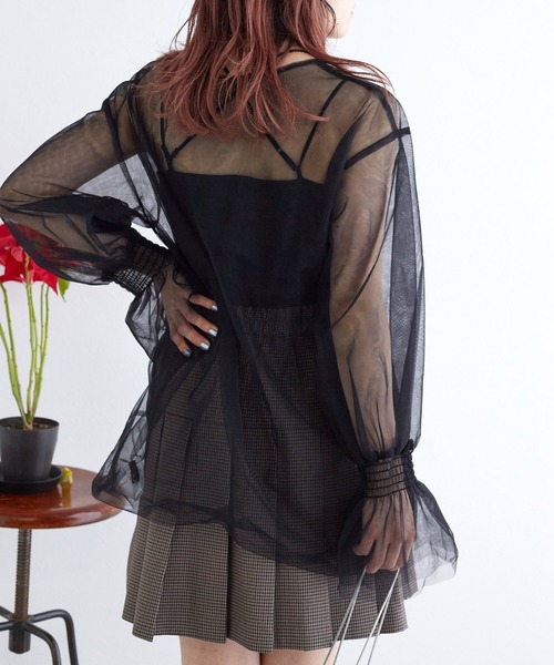 w closet（ダブルクローゼット）の「チュールボリュームプルオーバー（シャツ/ブラウス・レディース・ブラック/キナリ・FREE）」の17枚目の写真