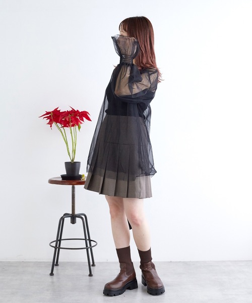 w closet（ダブルクローゼット）の「チュールボリュームプルオーバー（シャツ/ブラウス・レディース・ブラック/キナリ・FREE）」の20枚目の写真