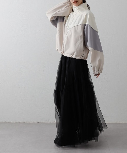 COLONY 2139（コロニートゥーワンスリーナイン）の「カラーブロッキングトラックジャケット（ジャージ・レディース・アイボリー/ネイビー/ブラック・FREE）」の20枚目の写真