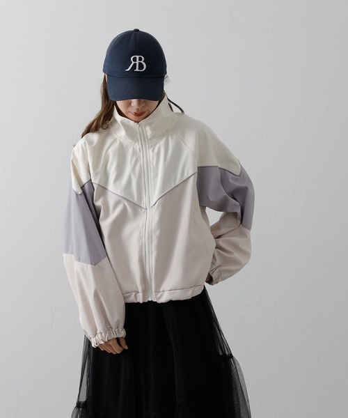 COLONY 2139（コロニートゥーワンスリーナイン）の「カラーブロッキングトラックジャケット（ジャージ・レディース・アイボリー/ネイビー/ブラック・FREE）」の13枚目の写真