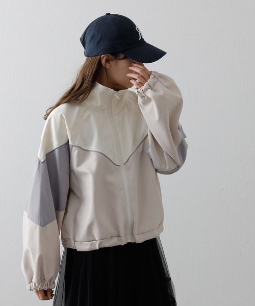 COLONY 2139（コロニートゥーワンスリーナイン）の「カラーブロッキングトラックジャケット（ジャージ・レディース・アイボリー/ネイビー/ブラック・FREE）」の17枚目の写真