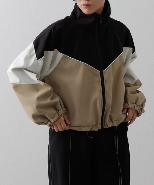 COLONY 2139（コロニートゥーワンスリーナイン）の「カラーブロッキングトラックジャケット（ジャージ・レディース・アイボリー/ネイビー/ブラック・FREE）」の5枚目の写真