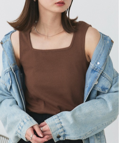 ad thie（アドティエ）の「前後2WAYタンクトップ（タンクトップ・レディース・パープル/ライトブルー/ピンク/グリーン/アイボリー/オフホワイト/ライトグリーン/グレイッシュベージュ/ブラック/チャコール/ミント/カーキ/ブラウン/レッド・LARGE/LL/MEDIUM）」の5枚目の写真