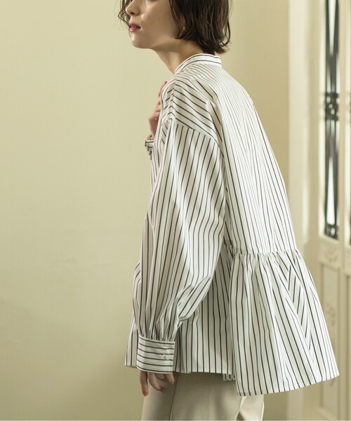 ▼美品✨シェアースピリット【36】ペプラムシャツ 総柄 花柄 睡蓮 hyde OPAQUE.CLIP（オペークドットクリップ）の「◇≪美人百花掲載≫ バンド