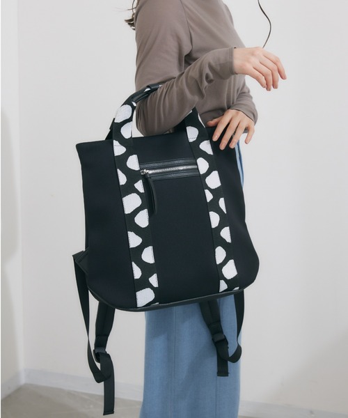 KATHARINE ROSS（キャサリンロス）の「【KATHARINE ROSS】WEB限定　パターンテープリュック（バックパック/リュック・レディース・ブラック/グレイッシュベージュ・MEDIUM）」の17枚目の写真