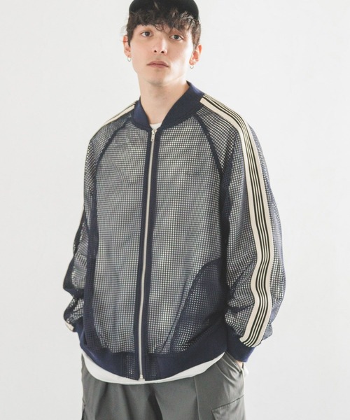PERSON'S(パーソンズ)の「【PERSON’S/パーソンズ】サイドラインメッシュトラックルーズジャケット(ブルゾン・メンズ・ホワイト/ネイビー・MEDIUM/LARGE)」の15枚目の写真