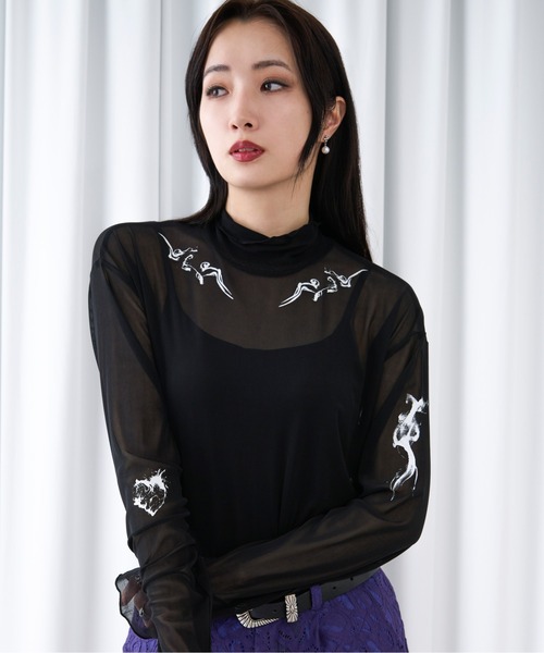 Ellno Loset（エルノロゼット）の「タトゥープリントシアーインナー（Tシャツ/カットソー・メンズ・ライトグレー/ブラック/ブラック系その他/チャコールグレー・MEDIUM/LARGE）」の4枚目の写真