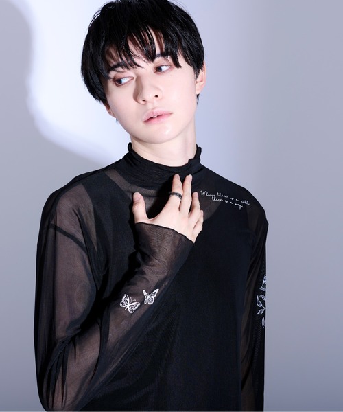 Ellno Loset（エルノロゼット）の「タトゥープリントシアーインナー（Tシャツ/カットソー・メンズ・ライトグレー/ブラック/ブラック系その他/チャコールグレー・MEDIUM/LARGE）」の5枚目の写真