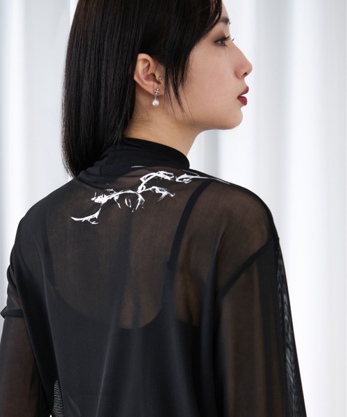 Ellno Loset（エルノロゼット）の「タトゥープリントシアーインナー（Tシャツ/カットソー・メンズ・ライトグレー/ブラック/ブラック系その他/チャコールグレー・MEDIUM/LARGE）」の22枚目の写真