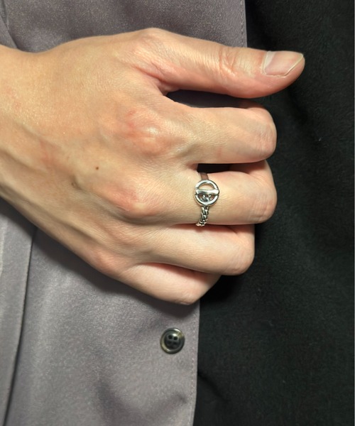 blatto(ブラット)の「【blatto 925silver】925シルバー デザイン リング bla-ring-f004 U(リング・メンズ・その他1/その他2/その他11/C/D/E/F/S/T/U/V/W/その他13/その他19/A/H/J/O/Q/X/Z/その他12/その他20/B/G/I/P/R/Y/その他14/その他15/その他16/その他17/K/M/シルバー系2/シルバー系4/L/N/シルバー系6/シルバー系7/シルバー系8/シルバー系9/シルバー系/シルバー系1/シルバー系3/シルバー系5/その他10/その他3/その他6/その他7/その他8/その他9/その他21/その他22/その他23/その他24/その他25/その他26/その他27/その他28/その他29/その他30/その他31/その他5/その他4/シルバー系その他/その他34/その他32/その他33・FREE)」の3枚目の写真
