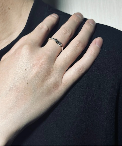 blatto(ブラット)の「【blatto 925silver】925シルバー デザイン リング bla-ring-f004 U(リング・メンズ・その他1/その他2/その他11/C/D/E/F/S/T/U/V/W/その他13/その他19/A/H/J/O/Q/X/Z/その他12/その他20/B/G/I/P/R/Y/その他14/その他15/その他16/その他17/K/M/シルバー系2/シルバー系4/L/N/シルバー系6/シルバー系7/シルバー系8/シルバー系9/シルバー系/シルバー系1/シルバー系3/シルバー系5/その他10/その他3/その他6/その他7/その他8/その他9/その他21/その他22/その他23/その他24/その他25/その他26/その他27/その他28/その他29/その他30/その他31/その他5/その他4/シルバー系その他/その他34/その他32/その他33・FREE)」の11枚目の写真