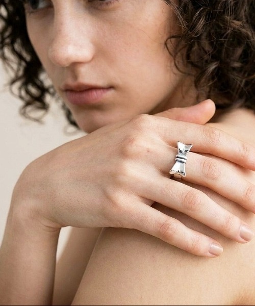 blatto(ブラット)の「【blatto 925silver】925シルバー デザイン リング bla-ring-f004 U(リング・メンズ・その他1/その他2/その他11/C/D/E/F/S/T/U/V/W/その他13/その他19/A/H/J/O/Q/X/Z/その他12/その他20/B/G/I/P/R/Y/その他14/その他15/その他16/その他17/K/M/シルバー系2/シルバー系4/L/N/シルバー系6/シルバー系7/シルバー系8/シルバー系9/シルバー系/シルバー系1/シルバー系3/シルバー系5/その他10/その他3/その他6/その他7/その他8/その他9/その他21/その他22/その他23/その他24/その他25/その他26/その他27/その他28/その他29/その他30/その他31/その他5/その他4/シルバー系その他/その他34/その他32/その他33・FREE)」の19枚目の写真