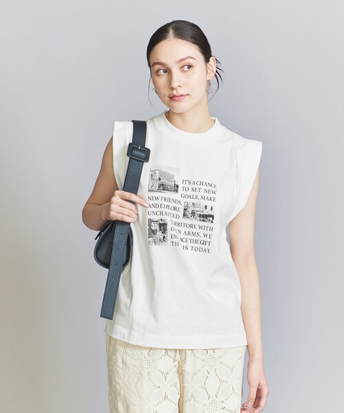 +81BRANCA(ハチイチブランカ)の「【別注】<+81BRANCA>ロールアップ フォトTシャツ(Tシャツ/カットソー・レディース・オフホワイト/ブラック・FREE)」の2枚目の写真