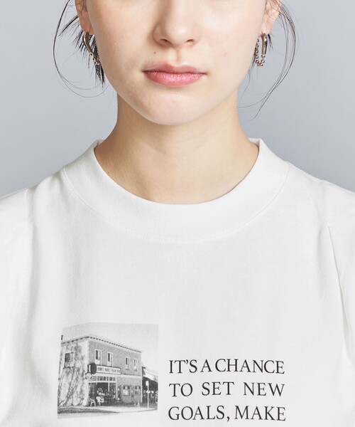 +81BRANCA(ハチイチブランカ)の「【別注】<+81BRANCA>ロールアップ フォトTシャツ(Tシャツ/カットソー・レディース・オフホワイト/ブラック・FREE)」の16枚目の写真