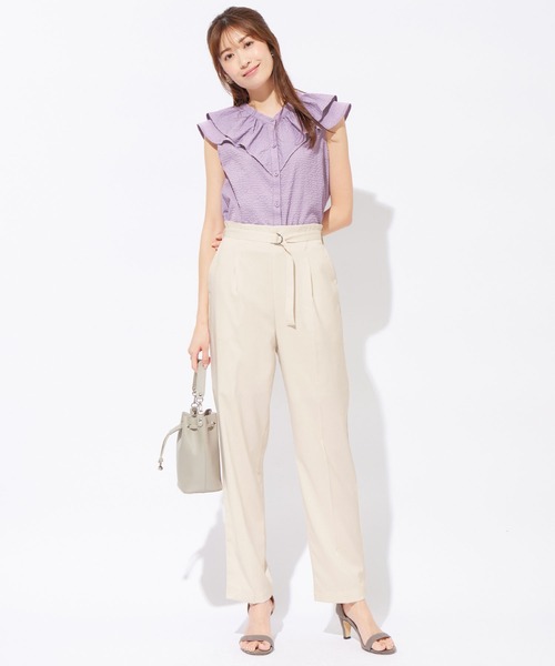 alotta(アロッタ)の「共布ベルト付ハイウエストテーパードパンツ(その他パンツ・レディース・ブラック/ライトグリーン/アイボリー・LARGE/MEDIUM/X-LARGE/XX-LARGE)」の4枚目の写真