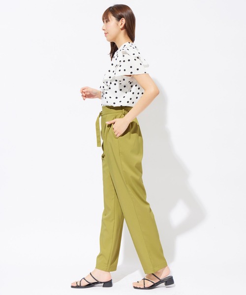 alotta(アロッタ)の「共布ベルト付ハイウエストテーパードパンツ(その他パンツ・レディース・ブラック/ライトグリーン/アイボリー・LARGE/MEDIUM/X-LARGE/XX-LARGE)」の8枚目の写真