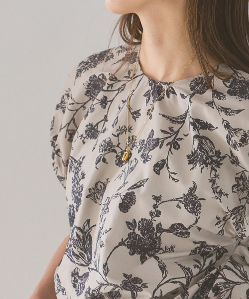 Noble（ノーブル）の「《追加》ヴィンテージフラワープリントブラウス（シャツ/ブラウス・レディース・ベージュ/ホワイト・FREE）」の4枚目の写真