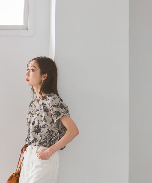 Noble（ノーブル）の「《追加》ヴィンテージフラワープリントブラウス（シャツ/ブラウス・レディース・ベージュ/ホワイト・FREE）」の6枚目の写真