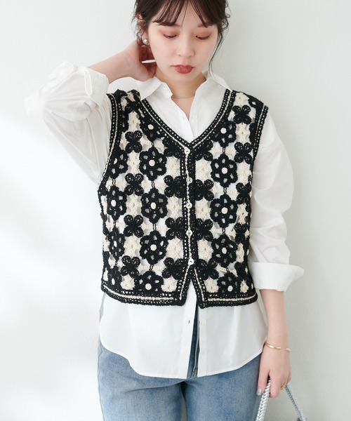 natural couture（ナチュラルクチュール）の「かぎ針編みベスト（ベスト・レディース・オフホワイト/ブラック・FREE）」の14枚目の写真