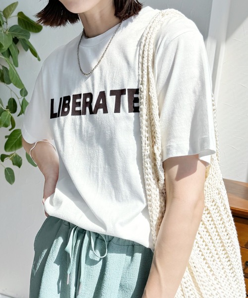 reca（レカ）の「フロッキーロゴプリントTシャツ（Tシャツ/カットソー・レディース・オフホワイト/ブラック・FREE）」の6枚目の写真