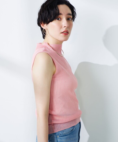 NOLLEY’S（ノーリーズ）の「《手洗い可能》《アンサンブル対応》シアーリブノースリーブプルオーバーニット（ニット/セーター・レディース・ピンク/ベージュ/ブラック・38）」の13枚目の写真