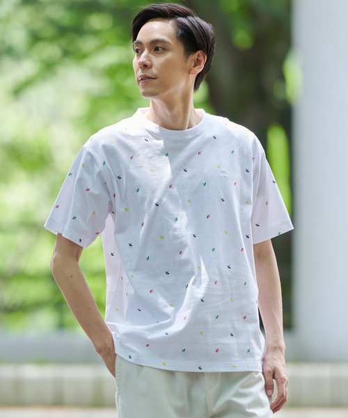 Arnold Palmer（アーノルドパーマー）の「アンブレラパターン シェア 総柄 Ｔシャツ（Tシャツ/カットソー・レディース・ホワイト系2/ホワイト系1/ネイビー系2/ネイビー系1・M/LL/L/S/XS）」の2枚目の写真