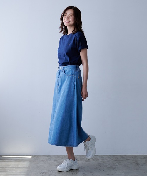 Arnold Palmer（アーノルドパーマー）の「アンブレラパターン シェア 総柄 Ｔシャツ（Tシャツ/カットソー・レディース・ホワイト系2/ホワイト系1/ネイビー系2/ネイビー系1・M/LL/L/S/XS）」の16枚目の写真