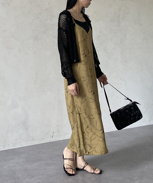 Thevon（ゼボン）の「ニュアンス柄キャミワンピース（ワンピース・レディース・オフホワイト/ブラック/オリーブ・FREE）」の20枚目の写真