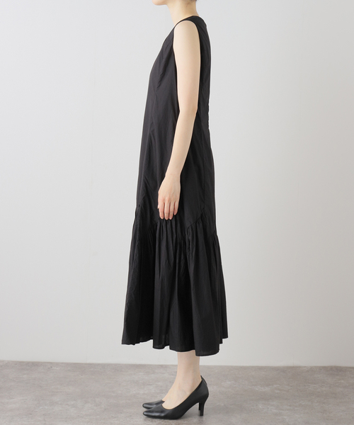 La TOTALITE(ラトータリテ)の「コットンボイルティアードワンピース(ワンピース・レディース・ブラック/ラベンダー/ライトグリーン・38/36)」の18枚目の写真