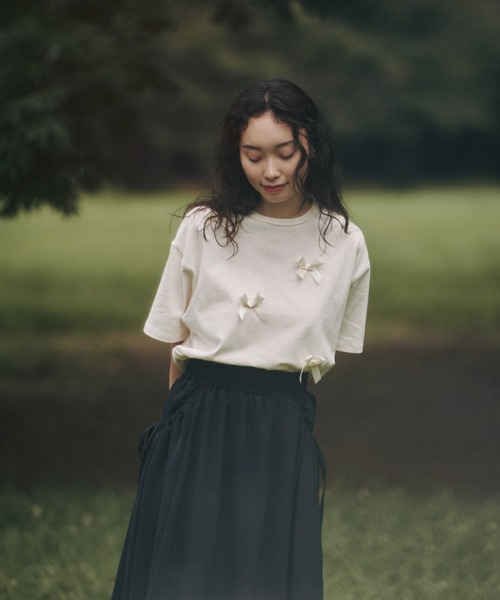 moi tytto(モイテュット)の「オーバーサイズリボンTシャツ(Tシャツ/カットソー・レディース・ブラック/ベージュ/ナチュラル・FREE)」の5枚目の写真