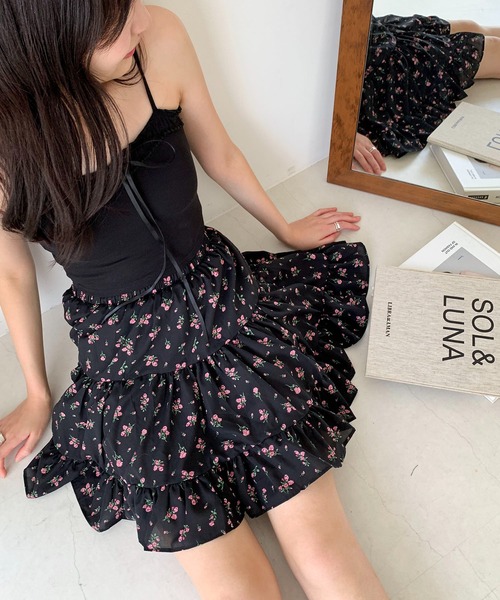Teem Store(チームストア)の「フラワー 花柄ミニ ティアードスカート(スカート・レディース・アイボリー/ブラック・S/L/M)」の4枚目の写真