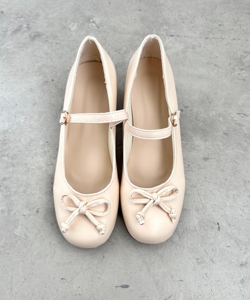 Loueme(ルエム)の「ストラップヒールバレエパンプス(パンプス・レディース・アイボリー/ピンク・23.5cm/24.5cm)」の18枚目の写真
