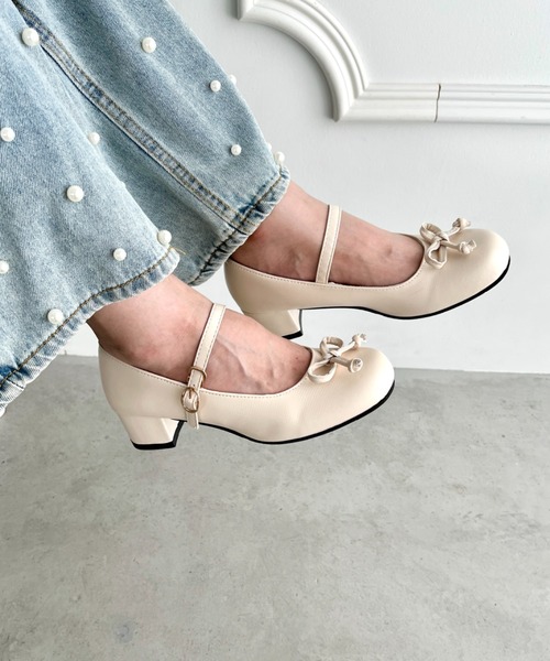 Loueme(ルエム)の「ストラップヒールバレエパンプス(パンプス・レディース・アイボリー/ピンク・23.5cm/24.5cm)」の8枚目の写真