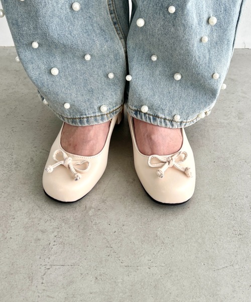 Loueme(ルエム)の「ストラップヒールバレエパンプス(パンプス・レディース・アイボリー/ピンク・23.5cm/24.5cm)」の9枚目の写真