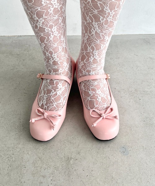 Loueme(ルエム)の「ストラップヒールバレエパンプス(パンプス・レディース・アイボリー/ピンク・23.5cm/24.5cm)」の12枚目の写真