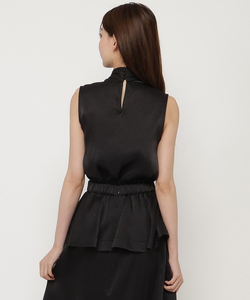 REDYAZEL（レディアゼル）の「【セットアップ可能】ボウタイノースリブラウス（シャツ/ブラウス・レディース・ブラウン/ベージュ/ブラック・FREE）」の8枚目の写真