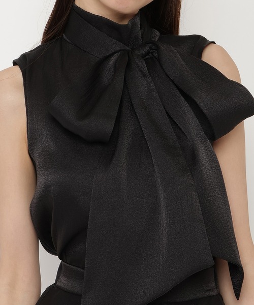 REDYAZEL（レディアゼル）の「【セットアップ可能】ボウタイノースリブラウス（シャツ/ブラウス・レディース・ブラウン/ベージュ/ブラック・FREE）」の10枚目の写真