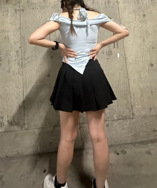.KOM(ドットコム)の「A'GEM/9 × .kom 『.KOM/ドットケーオーエム』 リボンオフショルダートップ(Tシャツ/カットソー・レディース・グリーン/ブルー・FREE)」の15枚目の写真