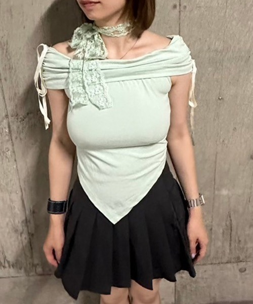 .KOM(ドットコム)の「A'GEM/9 × .kom 『.KOM/ドットケーオーエム』 リボンオフショルダートップ(Tシャツ/カットソー・レディース・グリーン/ブルー・FREE)」の6枚目の写真