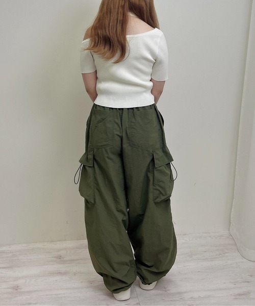 INGNI（イング）の「チョーカー付ワンショル半袖ニット（ニット/セーター・レディース・ブラック/オフホワイト/ブルー・M）」の21枚目の写真