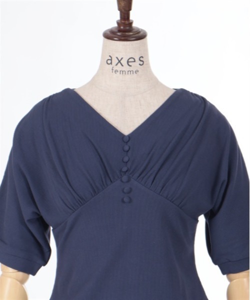 axes femme(アクシーズファム)の「ドルマン風Vネックトップス(Tシャツ/カットソー・レディース・ネイビー/ホワイト/ブラック・FREE)」の5枚目の写真