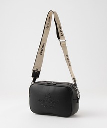 エンボスショルダーバッグ