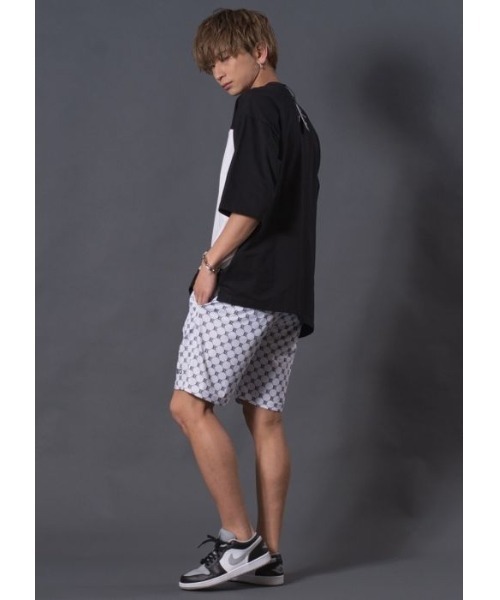 REGIEVO(レジエボ)の「【REGIEVO】 モノグラム柄 ショートパンツ ショーツ(その他パンツ・メンズ・レッド/ブラック/オフホワイト・LARGE/MEDIUM)」の12枚目の写真