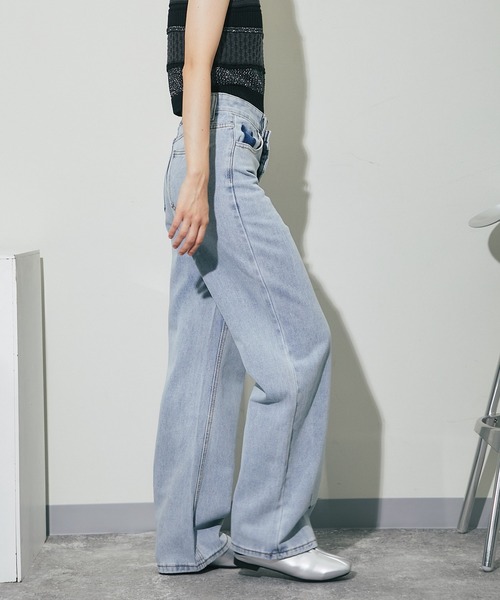 ANOTHER S（アナザーエス）の「ウエストアシンメトリーデニムパンツ（デニムパンツ・レディース・ブルー・S/M/L）」の5枚目の写真